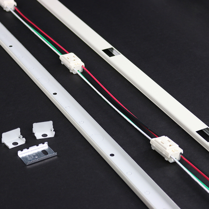 20GB30 Steel Plugmold® Multioutlet System