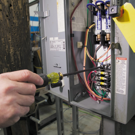 Adjustable Screwdriver, #2 Phillips, 1/4-Inch Slotted