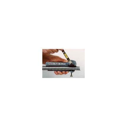 SEATEK RF-120B ROTO-FLEX WITH EXTENDED RANGE. STRIPS ARMORED CABLES FROM 14-2 TO 4-3 FLEX FROM 3/8IN TO 3/4IN . HINGED ADAPTER SWINGS IN OR OUT TO ACCOMMODATE S