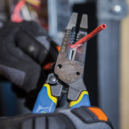 Klein-Kurve® Heavy-Duty Wire Stripper 10-20 AWG