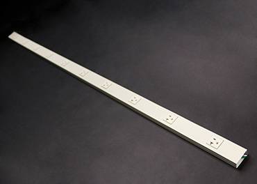 V24GB306 Steel Plugmold® Multioutlet Strip
