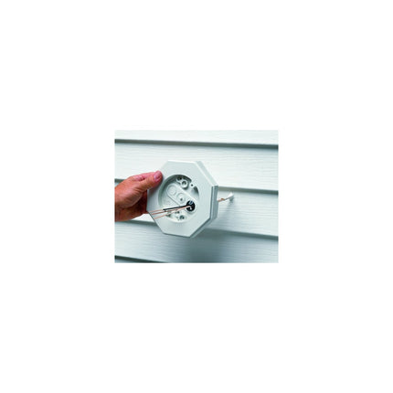 Siding mounting kit with built in electrical box. 6.8 cubic inch box.Kit includes NM cable connector. 4 mounting screws. 1/2" lap siding. 6.6 x 6.6 octagon.
