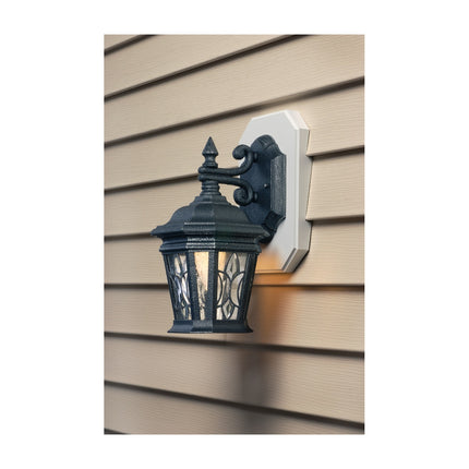 Siding mounting kit with built in electrical box. 6.8 cubic inch box.Kit includes NM cable connector. 4 mounting screws. For 1/2" lap siding double 4". 6.9 x 10.2 mounting surface.