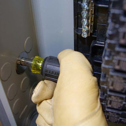 Multi-Bit Screwdriver / Nut Driver, 6-in-1, Stubby, Ph, Sl Bits