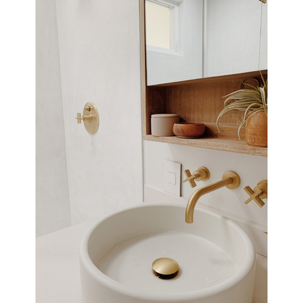 adorne® Gloss White 1-Gang Screwless Wall Plate with Microban®