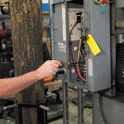 Adjustable Screwdriver, #2 Phillips, 1/4-Inch Slotted