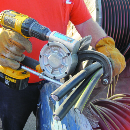 PowerBlade™ Drill Powered Cable Cutter