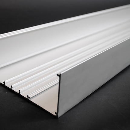 Wiremold AL5200 Series Large Multi-Channel Raceway Raceway Base