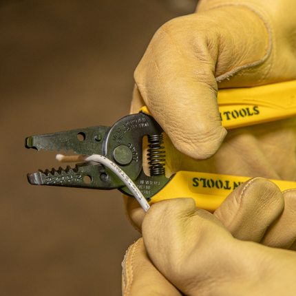 Wire Stripper/Cutter (10-18 AWG Solid)