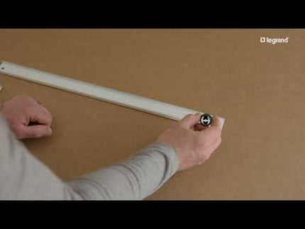 Wiremold 20GB506TR Tamper Resistant Plugmold Multioutlet System, Black